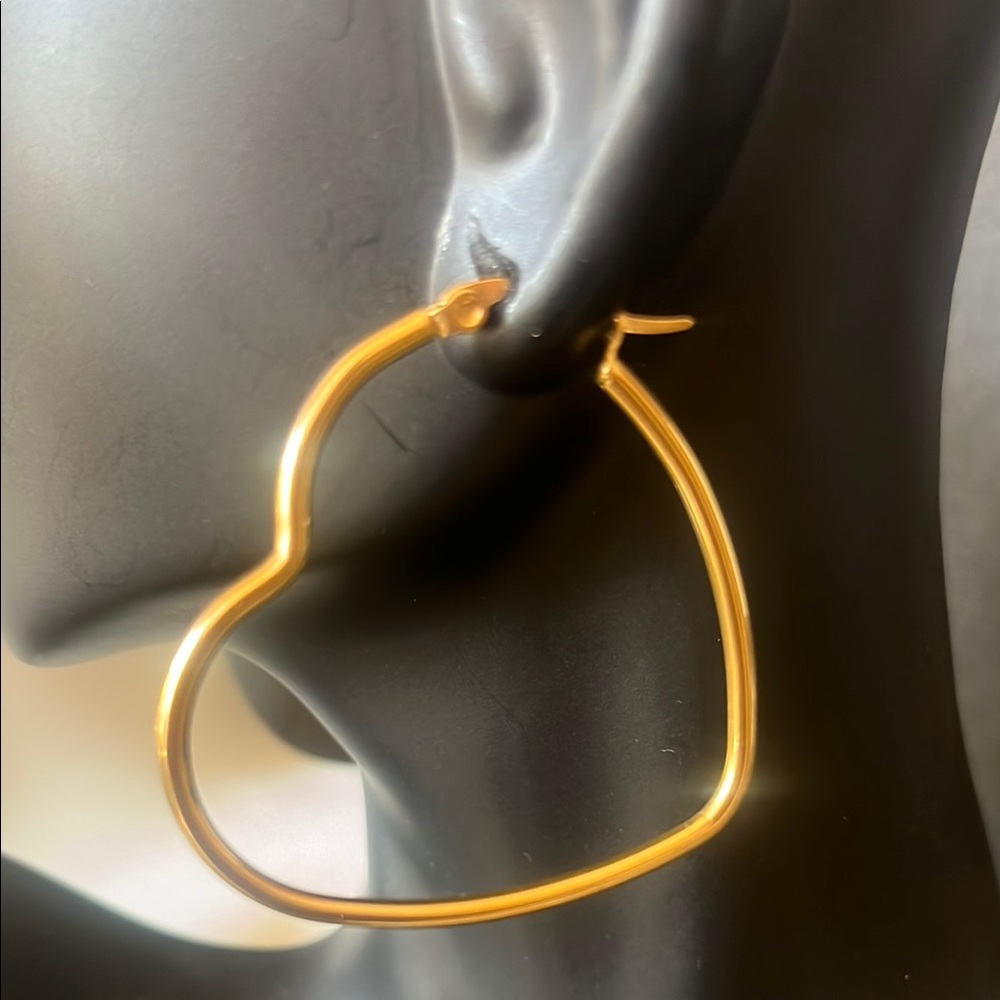 New Gold Heart Hoop Earrings